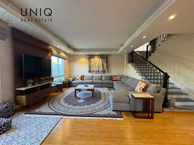 10 Living Area 6. jpeg