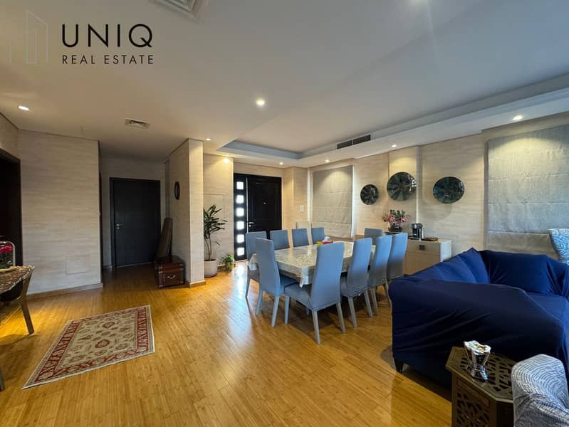 14 Living Area 2. jpeg