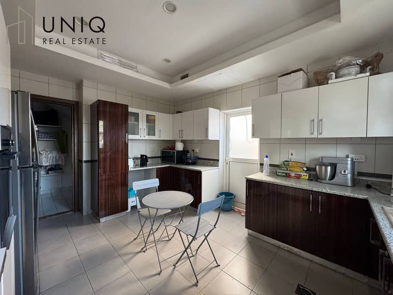 19 Kitchen 3. jpeg