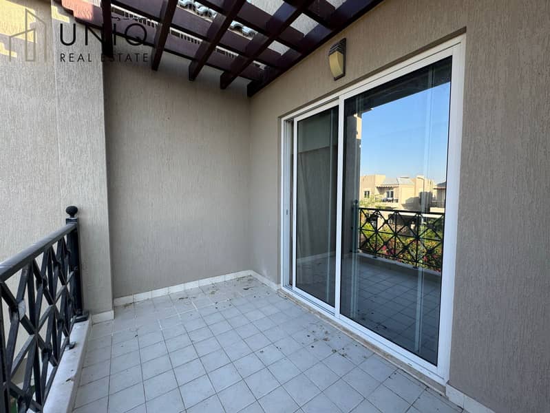 28 Balcony. jpeg