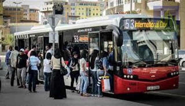 4 BUS. jpeg