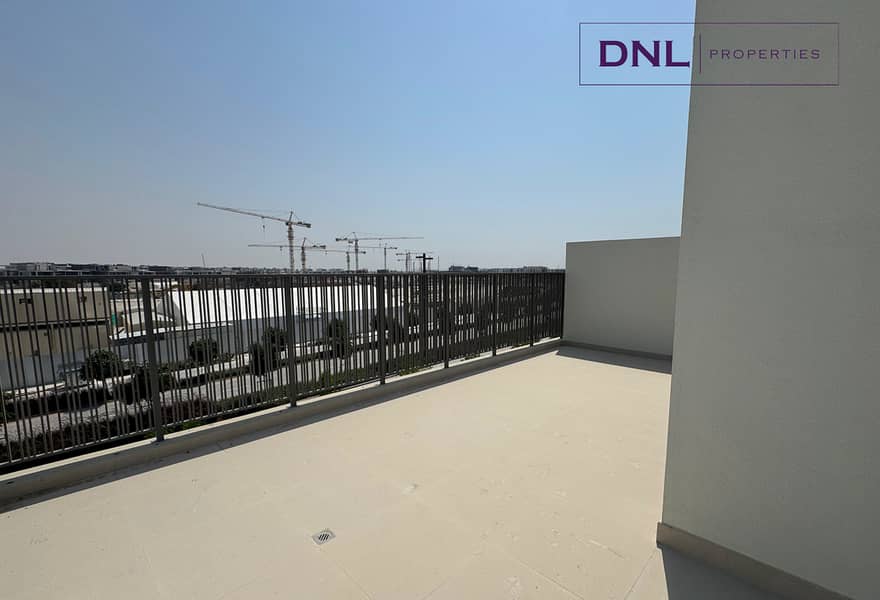 位于蒂拉尔阿尔加夫综合社区,奥拉别墅区 5 卧室的别墅 300000 AED - 12209445 位于蒂拉尔阿尔加夫综合社区,奥拉别墅区 5 卧室的别墅 300000 AED - 12209445