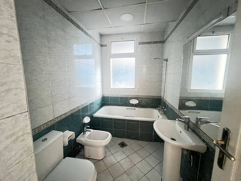 5 5a6ef1b9-2ad4-412c-aab7-5f82561e9265. jpg