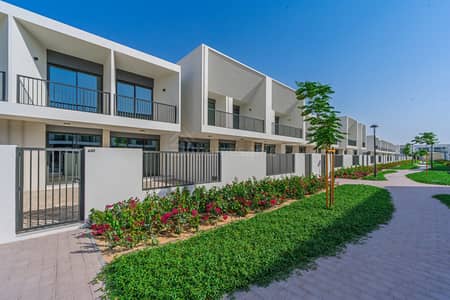 تاون هاوس 3 غرف نوم للايجار في تاون سكوير، دبي - تاون هاوس في مها تاون هاوسز،تاون سكوير 3 غرف 160000 درهم - 12178891