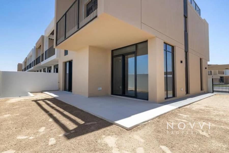 Corner Unit | Single Row | Below Market Value