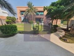 فیلا في شرقان 4 غرف 130000 درهم - 12210454