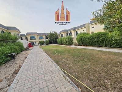 فيلا مجمع سكني 4 غرف نوم للايجار في المرقاب، الشارقة - 20250712_180241. jpg