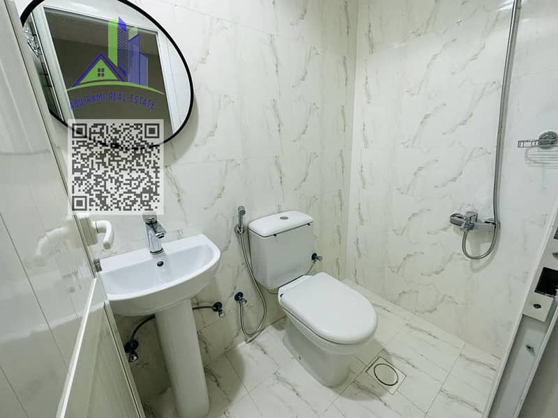 12 ce441e2e-36cb-4760-8ecc-77d07e040d1c. jpg