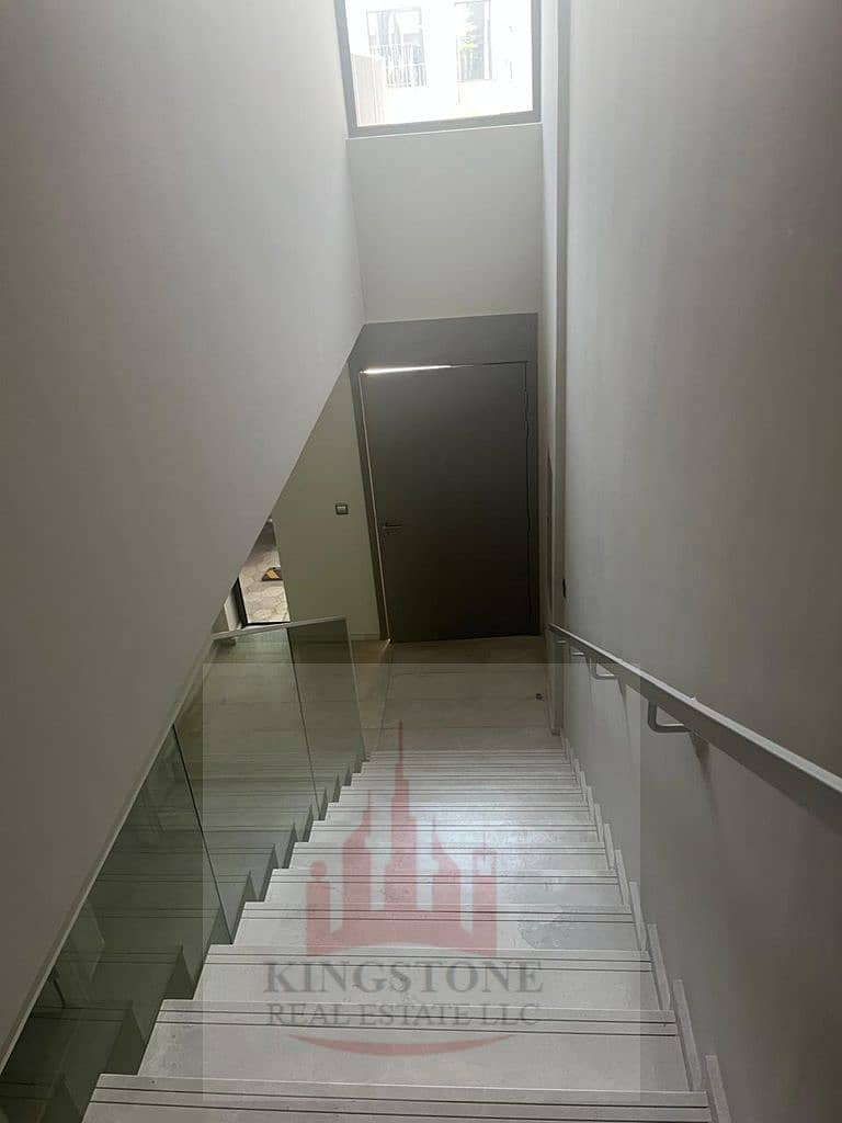 9 entrance2. jpg