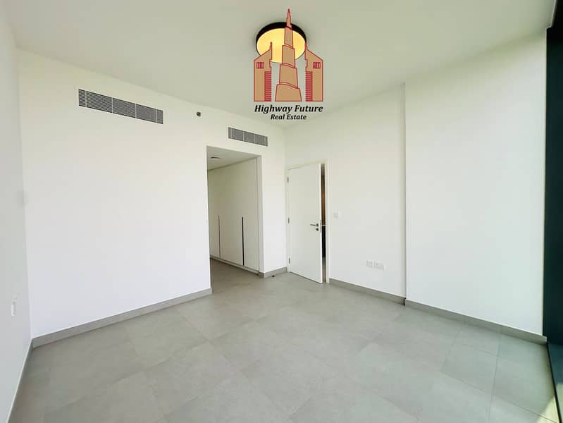 20 1000733074. jpg