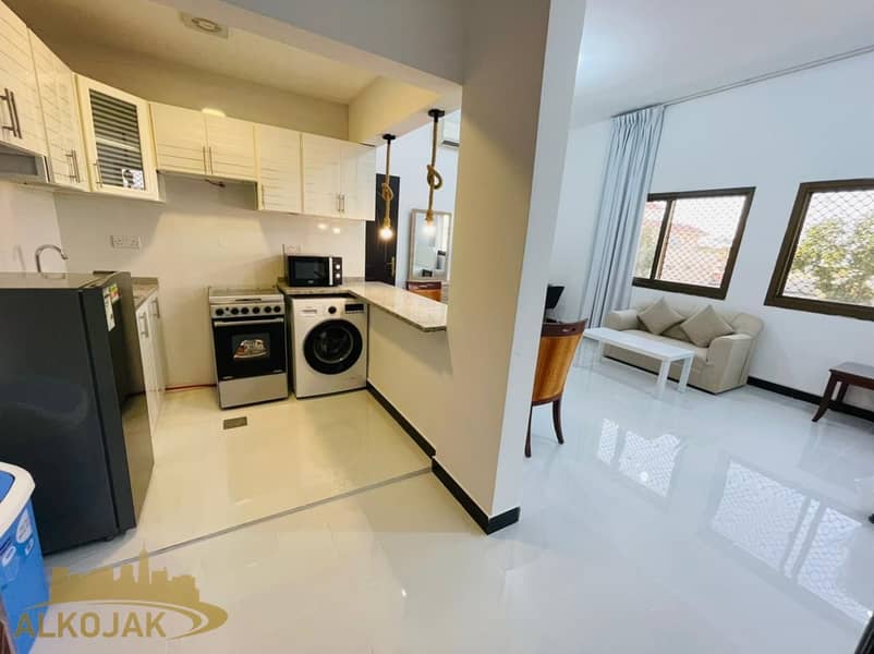 13 High Class Fully furnished studio with parking