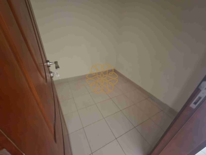 8 40616. jpg