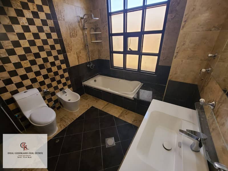 11 724df538-a8bd-4a7e-8fab-1661aacea5ac. jpeg