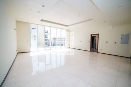 High Floor | Full Sea View | Study Room High Floor | Full Sea View | Study Room