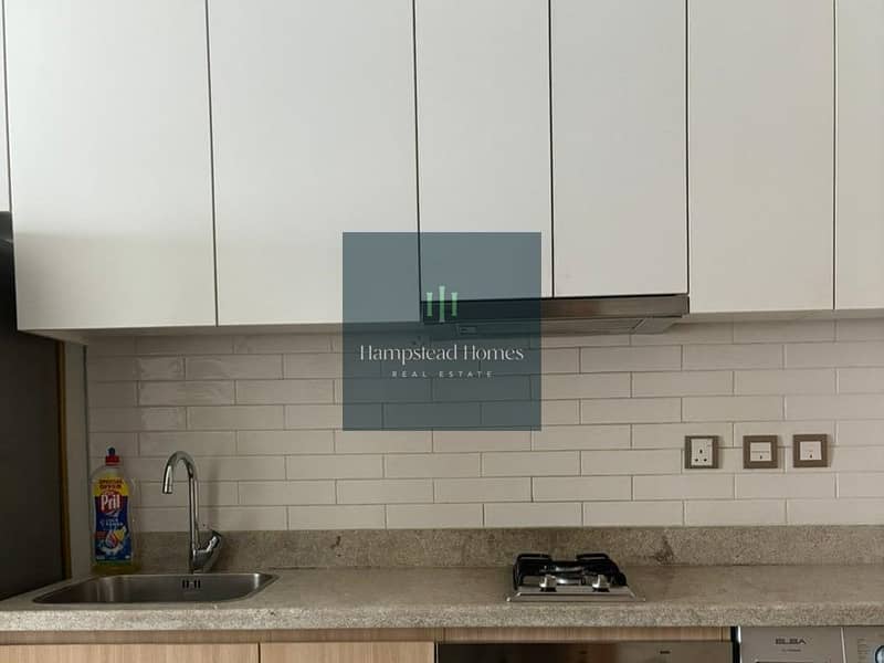 8 Kitchen3. jpeg