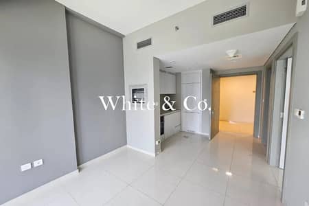 1 Bedroom Flat for Sale in Business Bay, Dubai - Pool View | Newly Furnished Unit | Vacant