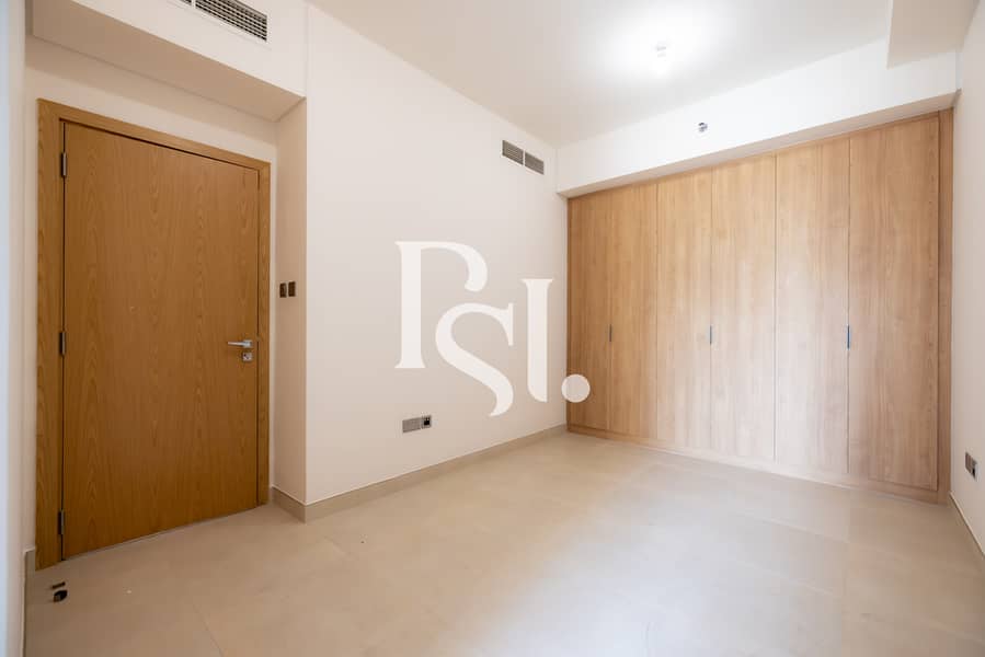 7 AP265085-radiant-towers-tower-b-2br-al-reem-island-abu-dhabi-12. jpg