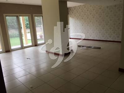 Spacious 5 BRVilla + Study Spacious 5 BRVilla + Study
