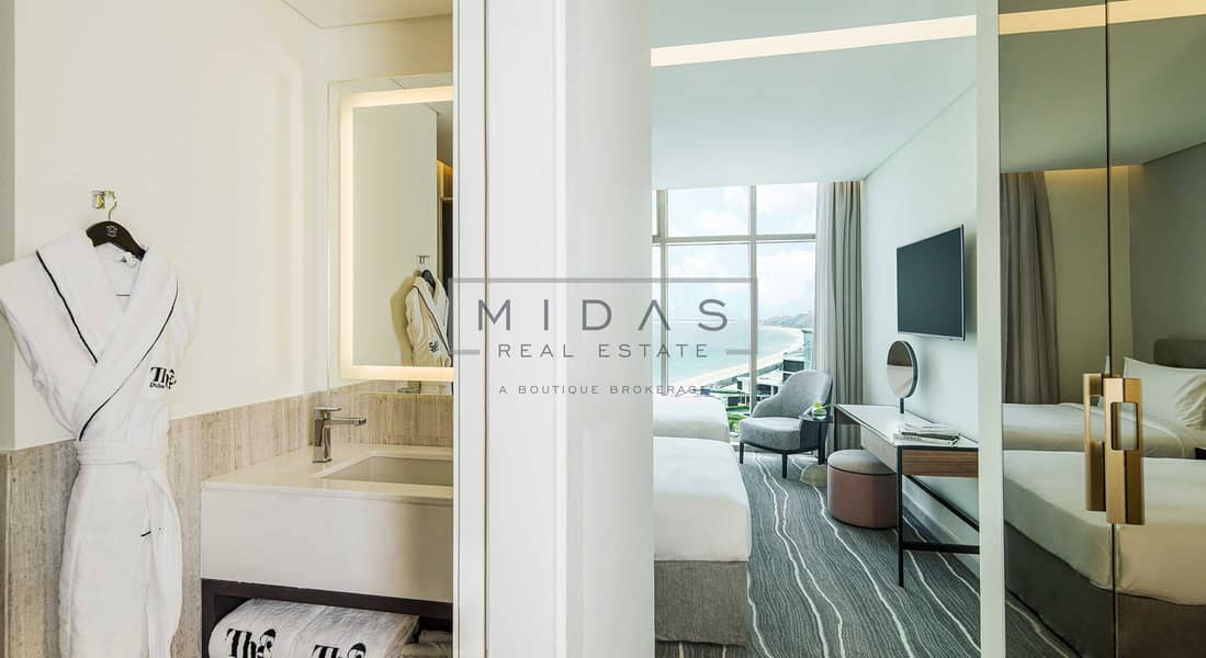 9 Penthouse-Twin-Room-Bathroom. jpg
