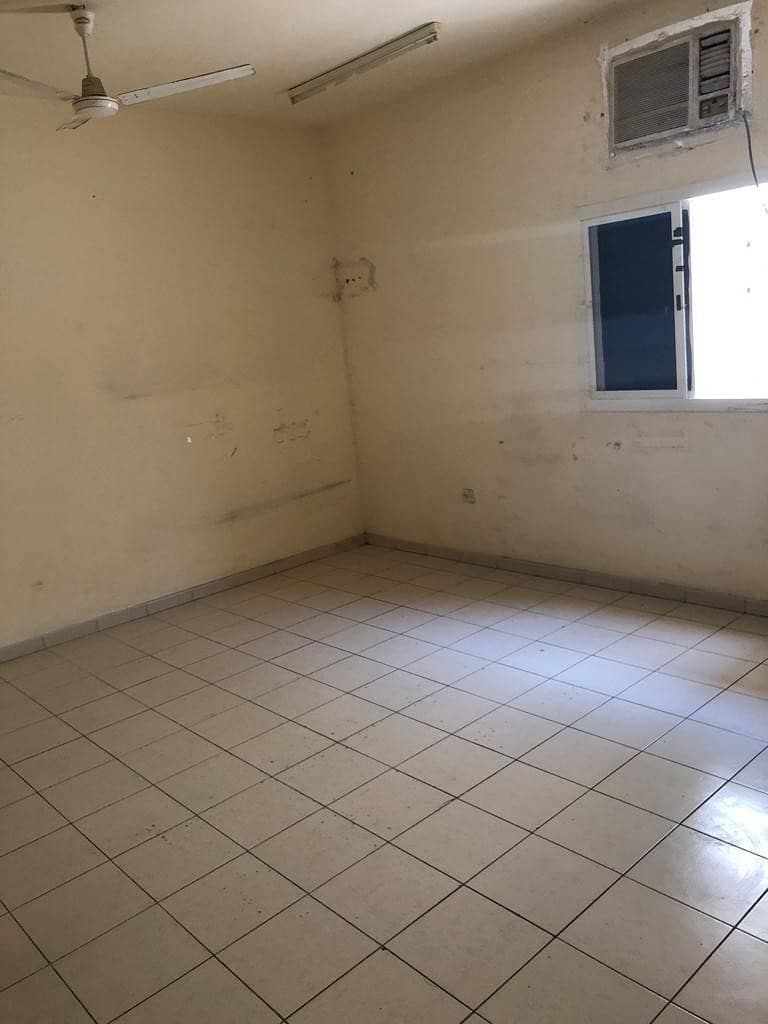 32  ROOM  INDEPENDENT LABOUR CAMP AVAILABLE FOR RENT IN SAJA