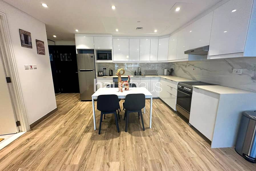 Furnished | Spacious and Bright | Luxurious Furnished | Spacious and Bright | Luxurious