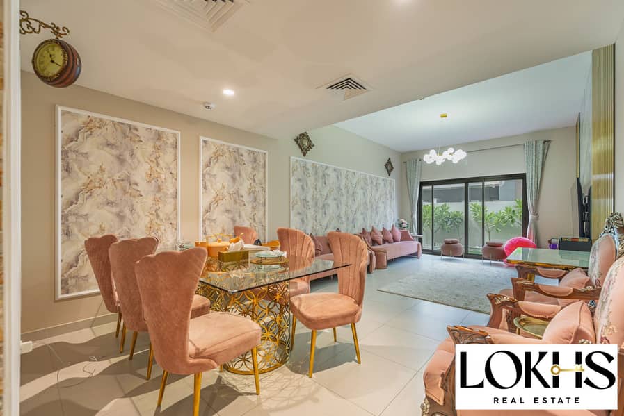 6 Living Room1. jpg