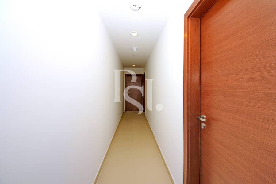 6 3BRM-Unit-5706-Gate-Tower-2-Shams-Al-Reem-Island-Abu-Dhabi-UAE (8). jpg