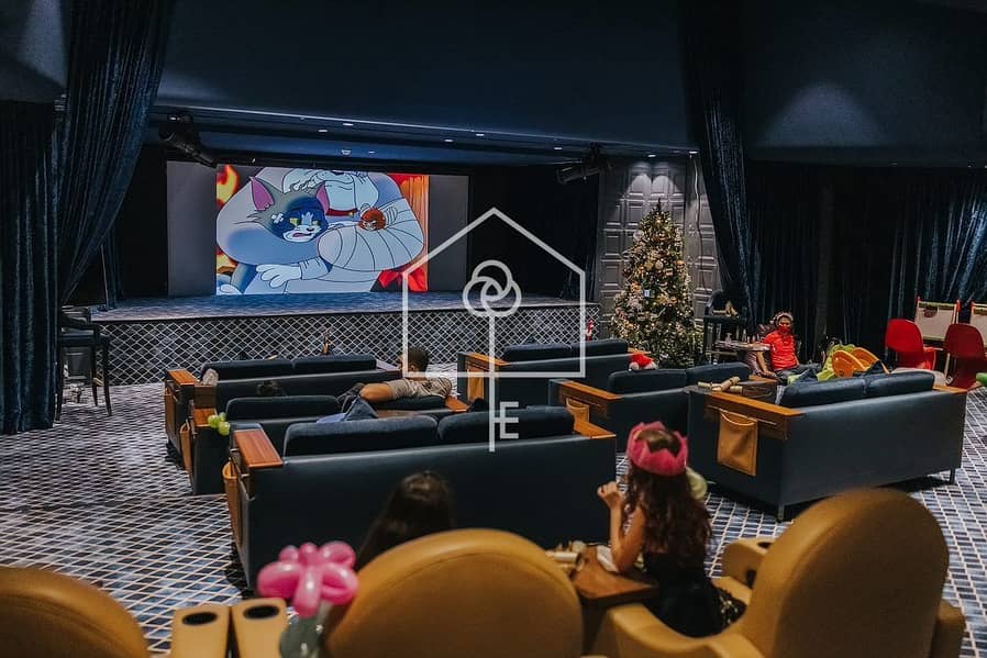 14 Cinema. JPG
