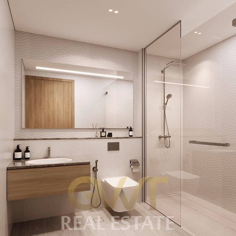 10 BATHROOM. jpeg