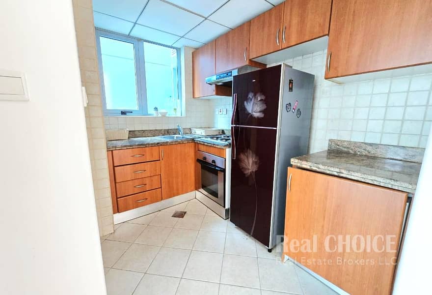 7 Marina Residence B, Unit 1605 Pics (7). jpg