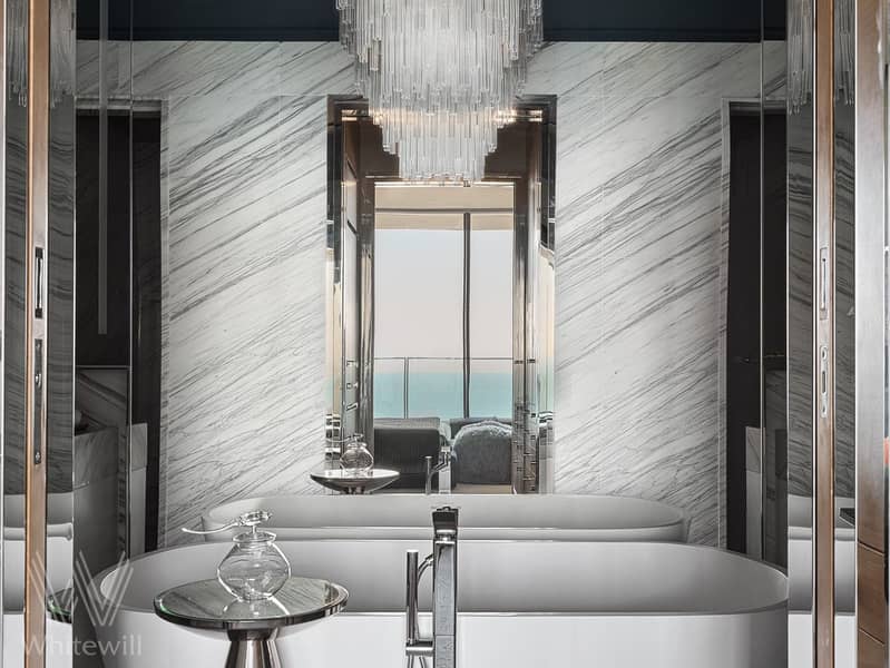 24 master bathroom(1). jpg