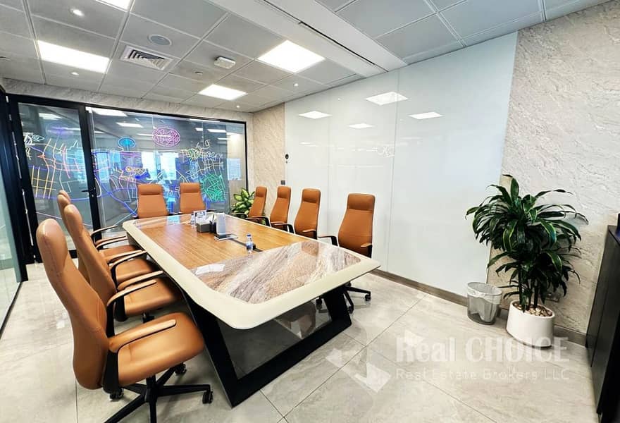8 SRT Office 1 Pics (8). jpg