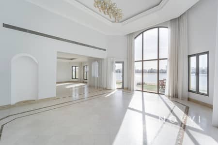 4 Bedroom Villa for Rent in Palm Jumeirah, Dubai - Beachfront | Super Well Maintained | Vacant
