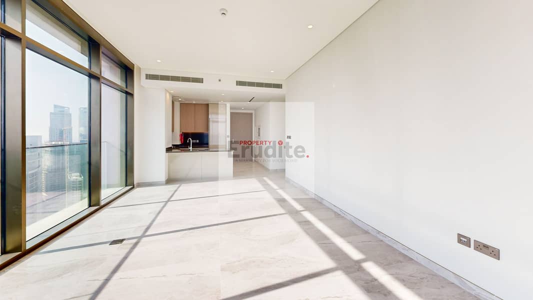 3 Peninsula5-3603-Living-Room. jpg