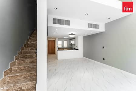 2 Bedroom Townhouse for Rent in Dubailand, Dubai - Brand New | Gardens | Close to pools | Vacant