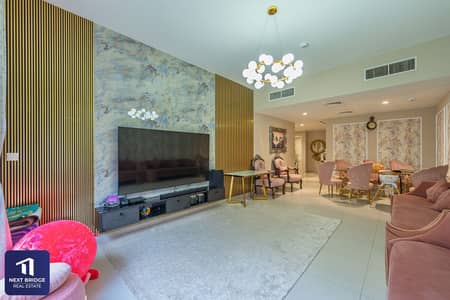 迪拜南部街区， 迪拜 4 卧室别墅待租 - Living Room2. jpg