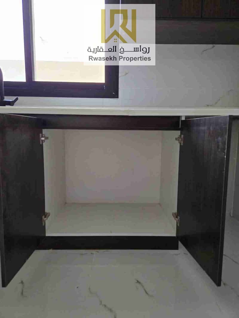 32 1000030467. jpg