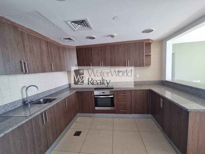 11 648fb5f2-b460-44c0-a224-daf5aeca697d. jpg