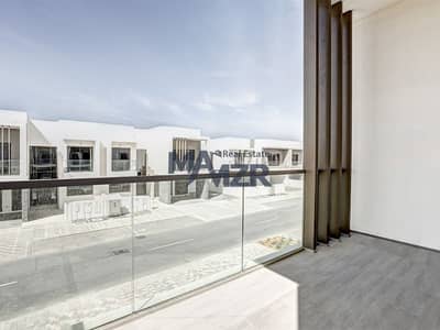 3 Bedroom Villa for Sale in Yas Island, Abu Dhabi - Single Row | Corner | Elegantly designed