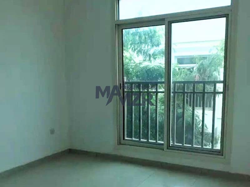 Townhouse | Private garage | Prime Location