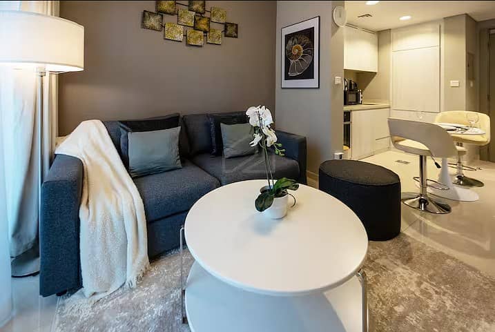 Cozy Urban Retreat: 5th Floor 1-Bedroom in DAMAC Zada Tower, Business Bay - Image 24