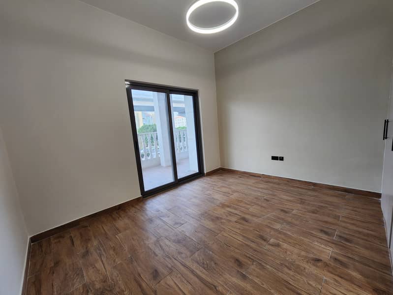 10 Best_Price___Closed_Kitchen___Brand_New_Unit-19. jpg