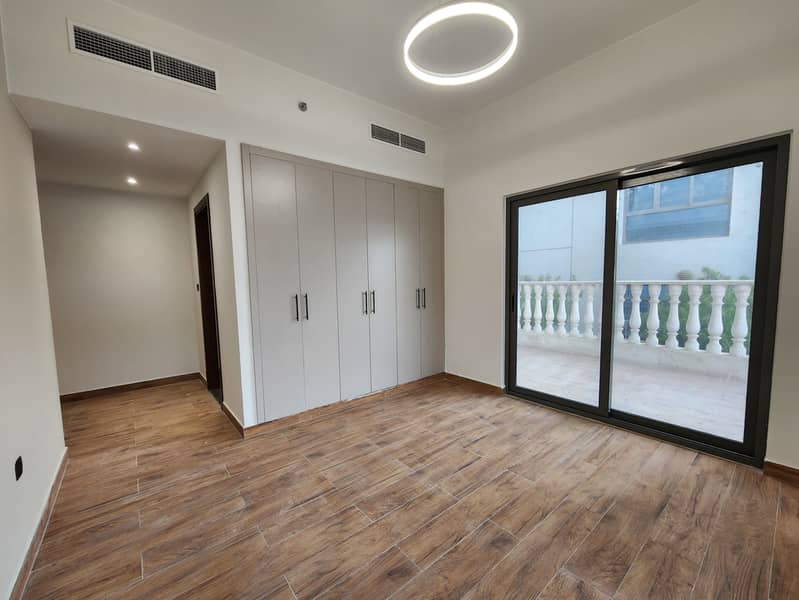 11 Best_Price___Closed_Kitchen___Brand_New_Unit-13. jpg