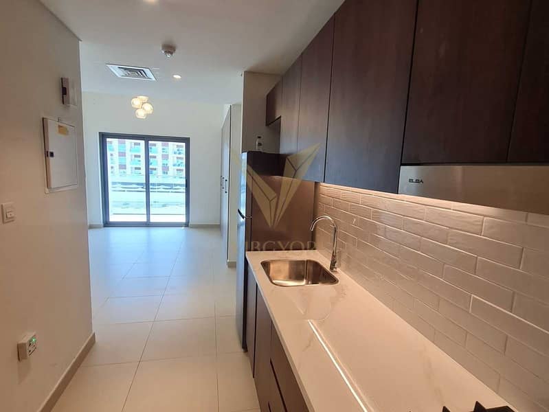Spacious Studio with Balcony | Prime Location