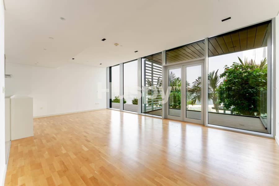 Large Layout | Sea View | Vacant Large Layout | Sea View | Vacant