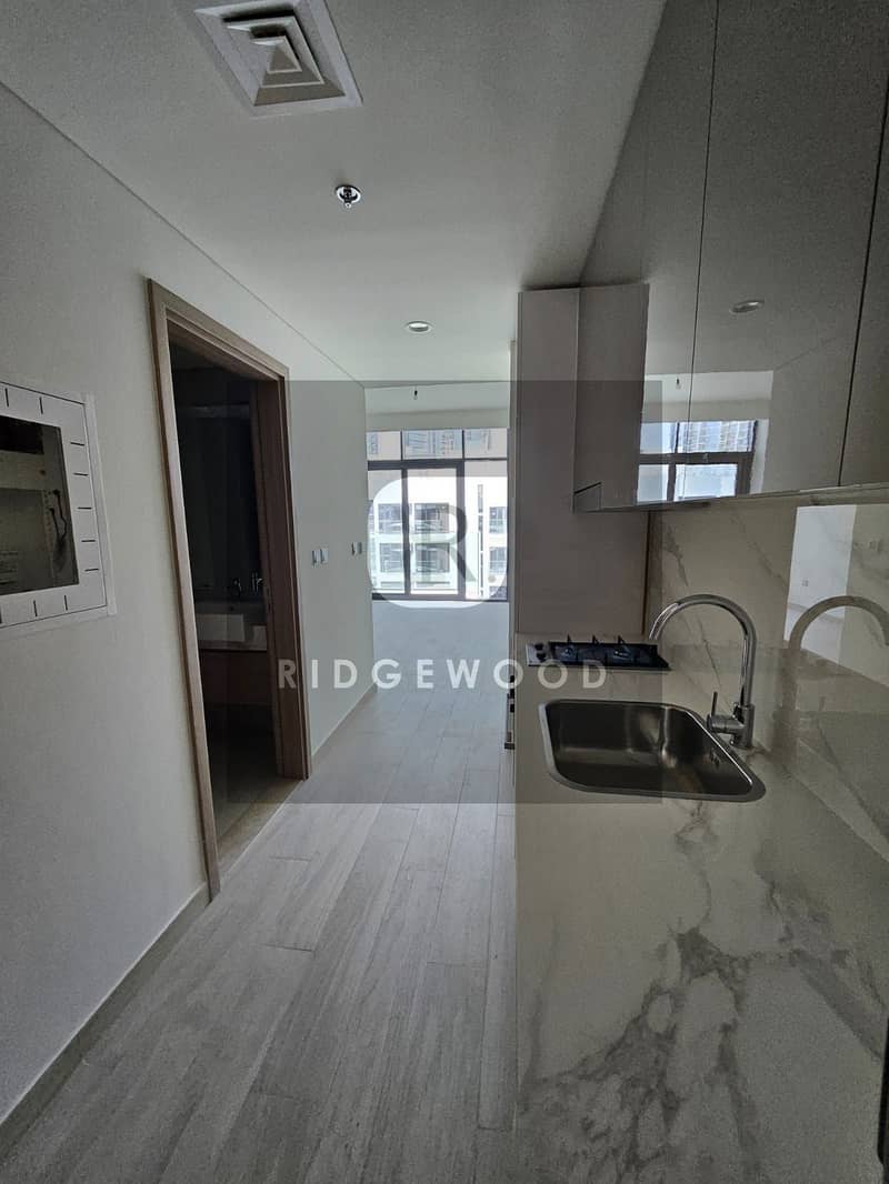 ridgewood real estate 001.002 . 00100  (17). jpg