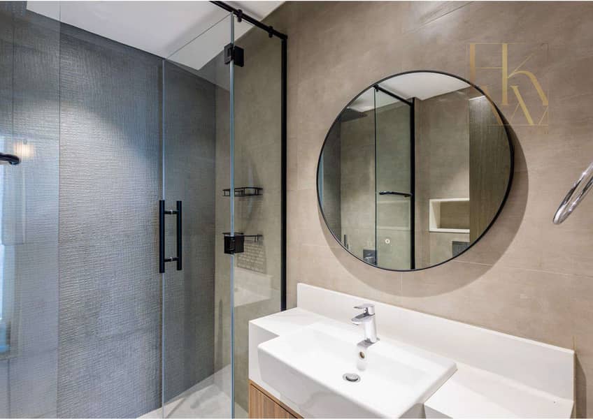3 bathroom. jpg