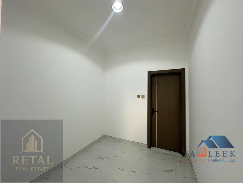 18 1ab9f92a-9717-4970-8f30-cc426dec. jpg