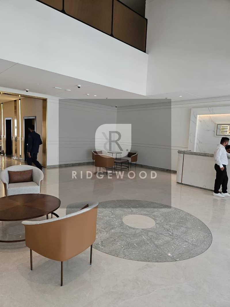 6 ridgewood real estate 001.002 . 00100  (21). jpg