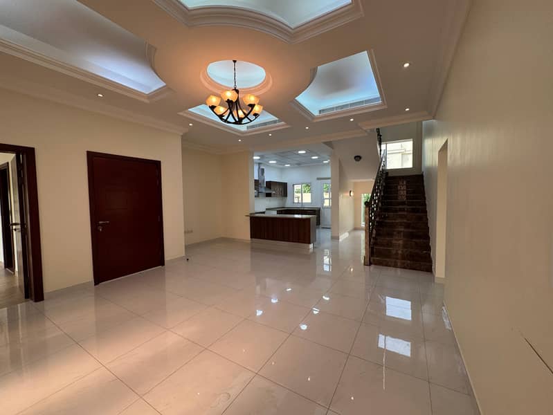 9 Independent_Villa___Private__Garden___Prime_Locati-17. jpg
